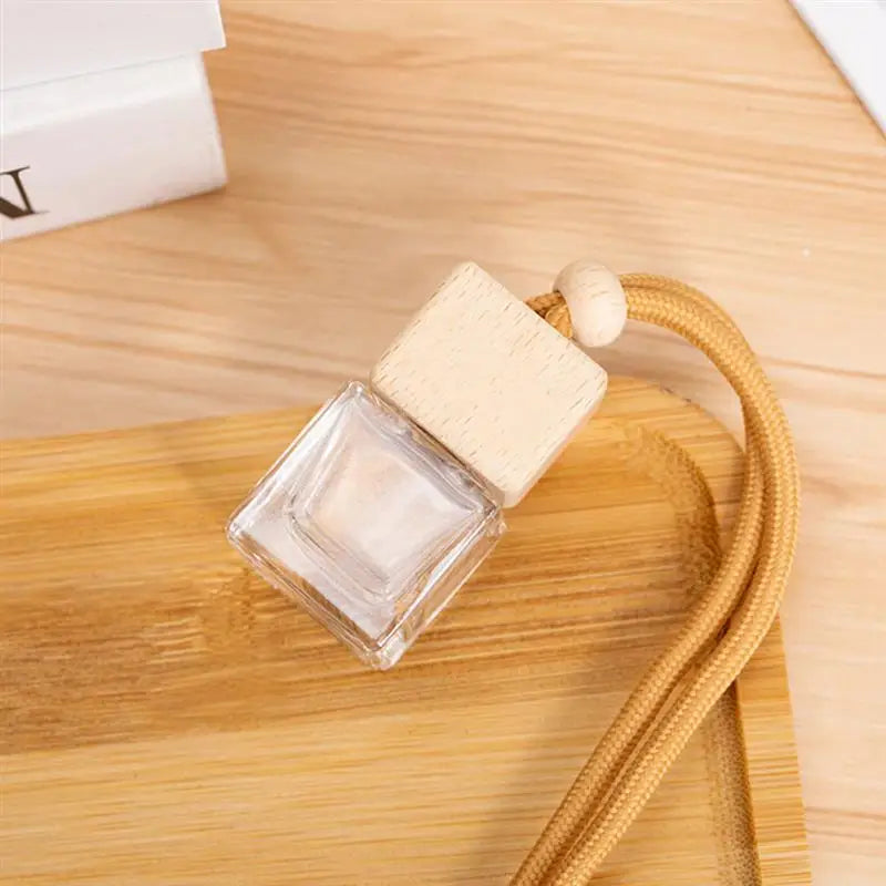 10Pcs 8ml Diffusers Essential Oils Empty Wooden Bottle Square Lid Car Hanging Accessories Perfume Bottles freshener Oil Diffuser