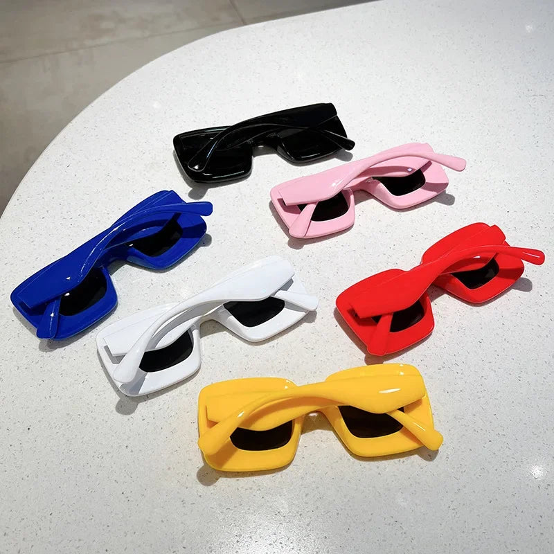 New Oversized Frame Sunglasses Women Fashion Funny Personality Sun Glasses Outdoor Street Photo Eyewear UV400 Oculos De Sol