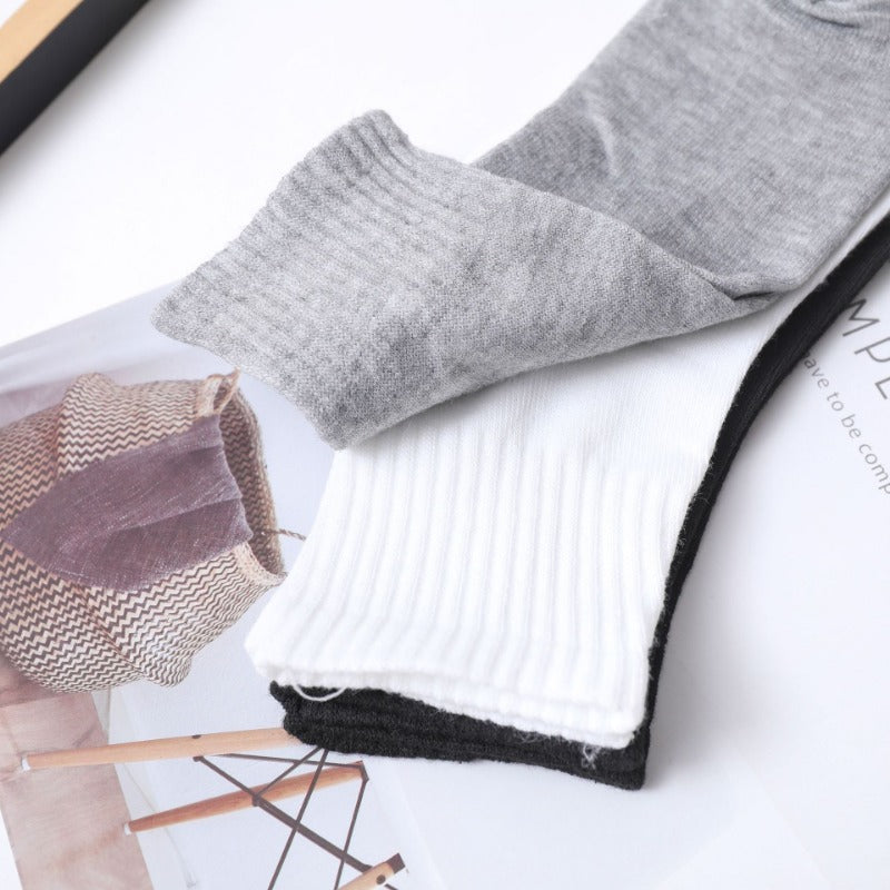1 Pairs to 3 Pairs New Men's Summer Breathable Mid tube Socks Men Black White Solid Sports Socks Women Four Seasons Cotton Socks