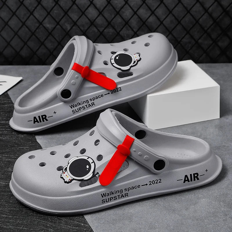 Men Women Sandals Breathable Home Slippers Outdoor Fashion Garden Clogs Couple Water Shoes Sandals For Men Black White